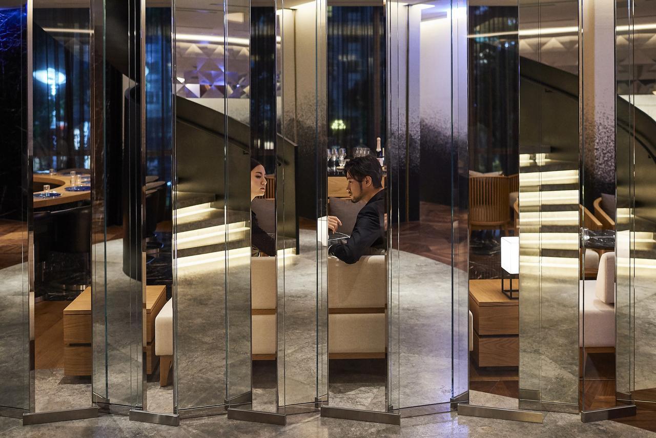 Hotel Silks Club Kaohsiung Zewnętrze zdjęcie The lobby of the hotel